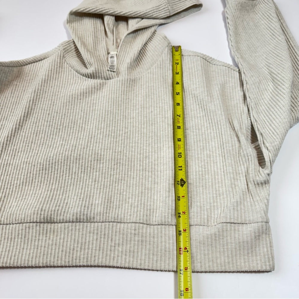 ALO Muse Hoodie Cropped Heathered Oatmeal Small - Picture 6 of 8